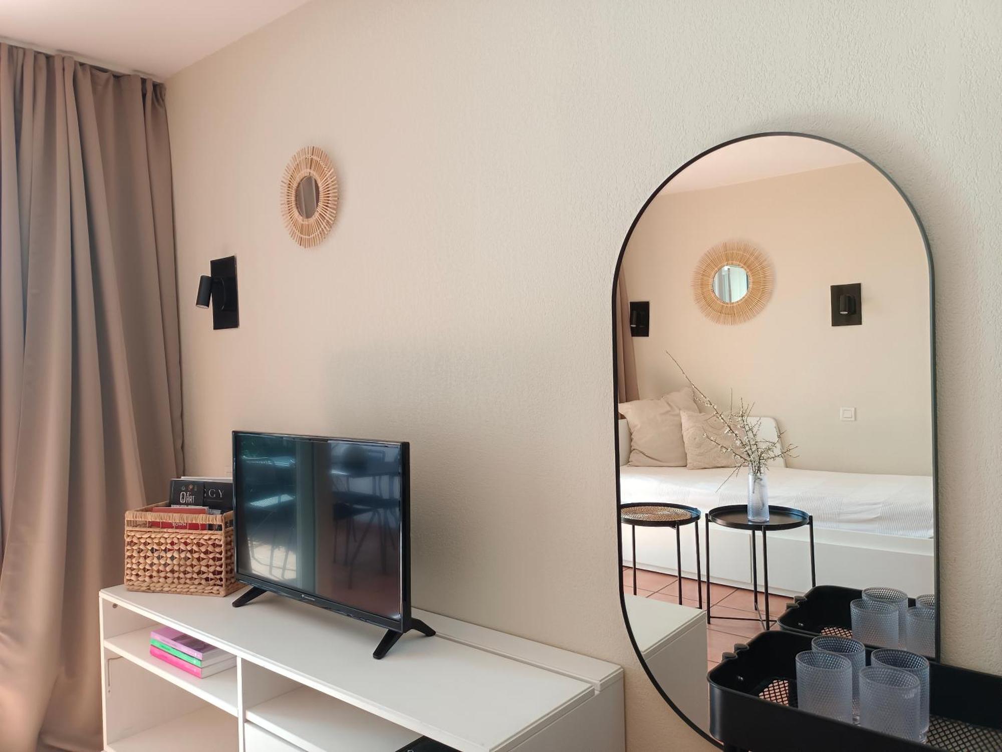 T1 Bis Avec Piscine Vue Golf Et Montagnes Apartamento Arcangues Exterior foto