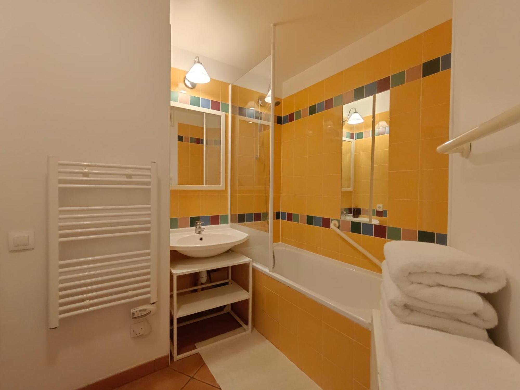 T1 Bis Avec Piscine Vue Golf Et Montagnes Apartamento Arcangues Exterior foto