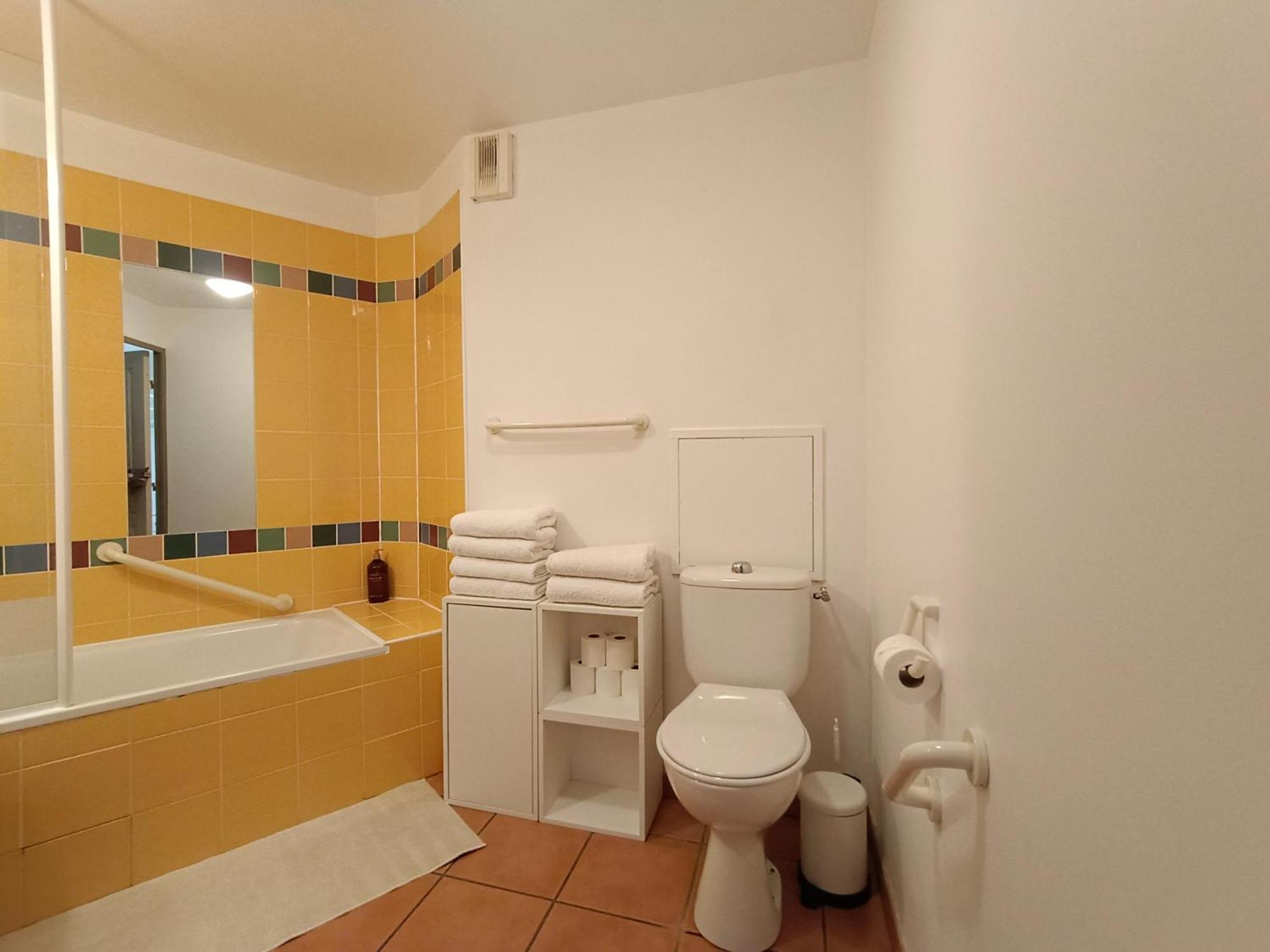 T1 Bis Avec Piscine Vue Golf Et Montagnes Apartamento Arcangues Exterior foto